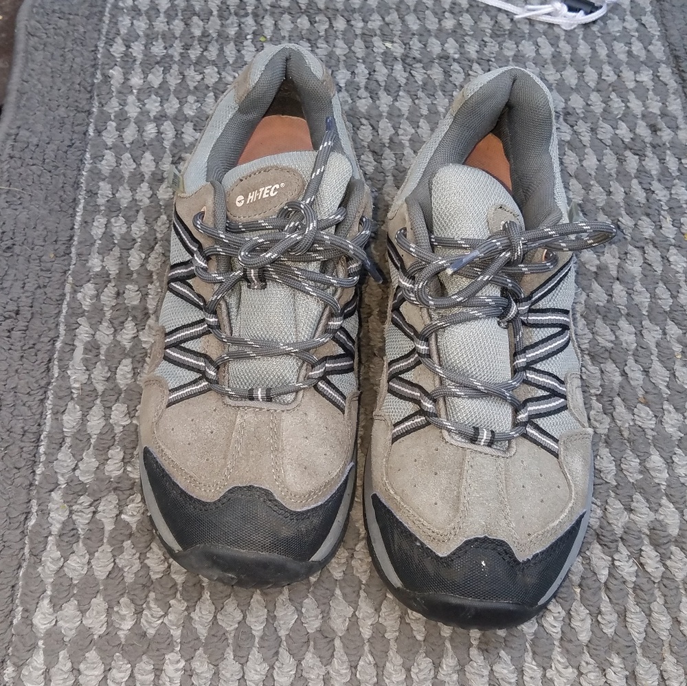 Hi-tech shoes size 9.5